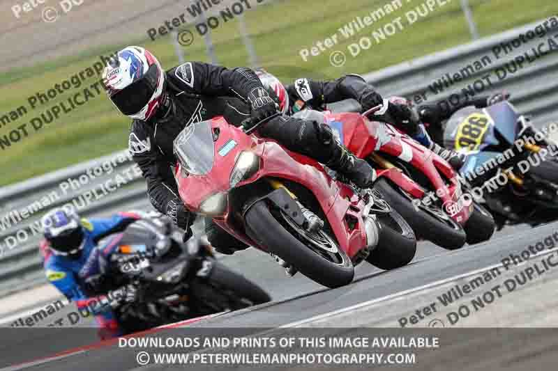 cadwell no limits trackday;cadwell park;cadwell park photographs;cadwell trackday photographs;enduro digital images;event digital images;eventdigitalimages;navarra;no limits trackdays;peter wileman photography;racing digital images;trackday digital images;trackday photos